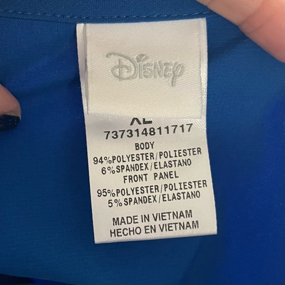 NWT Alice In Wonderland Tooniforms Disney Medical Nursing Scrub Top Size XL - Picture 9 of 9